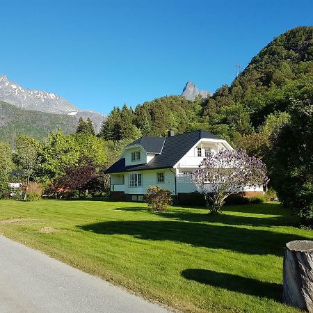 Appartamento Nora Gard Åndalsnes Esterno foto