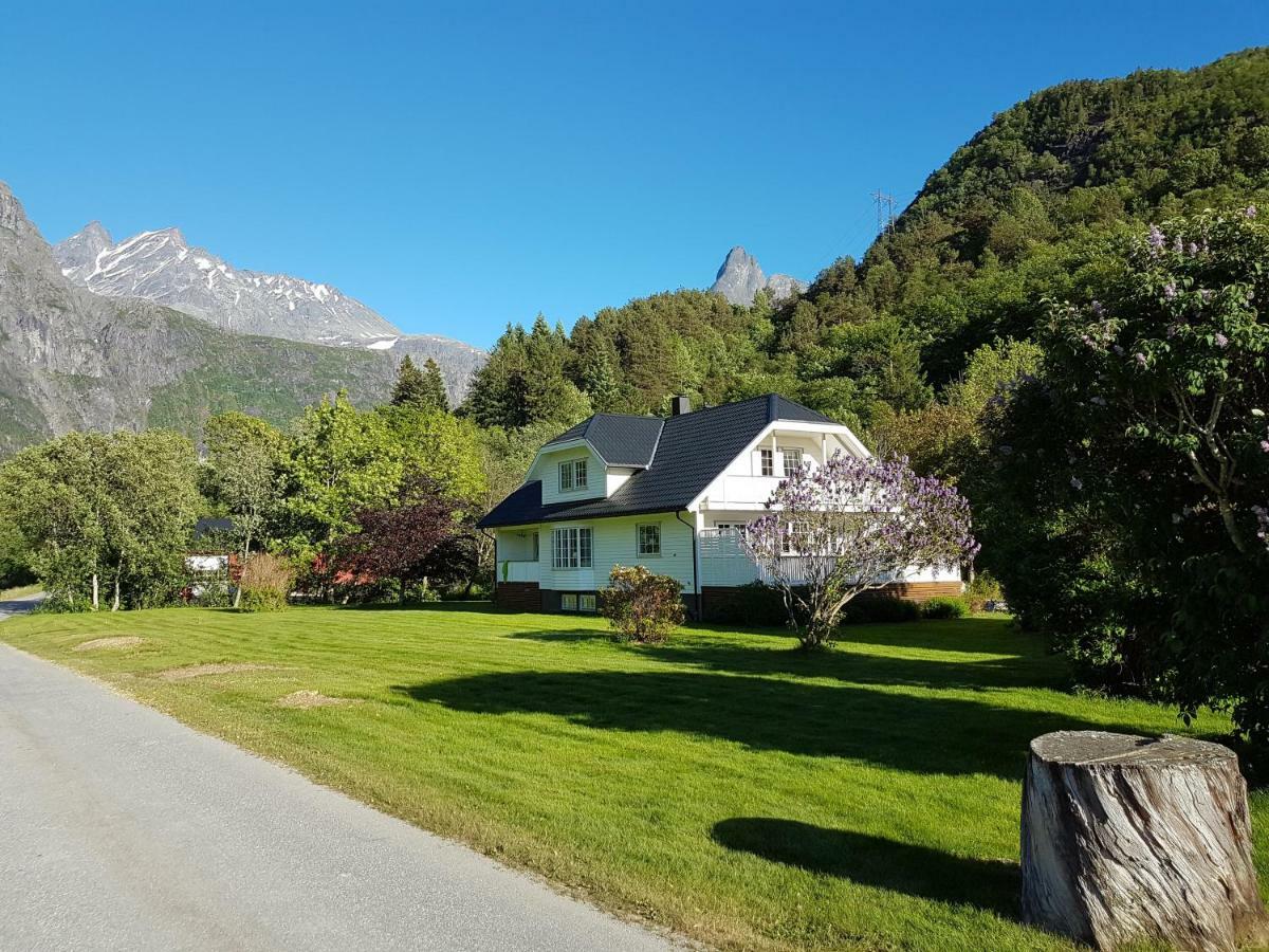 Appartamento Nora Gard Åndalsnes Esterno foto